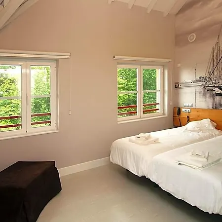 Bed & Breakfast Hosteria Santander 3*