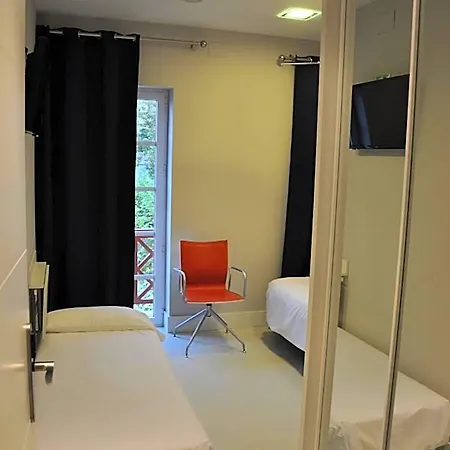Hosteria Santander לינה וארוחת בוקר